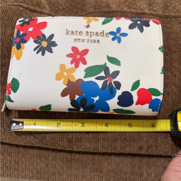 Kate Spade Multicolor Floral Wallet - Picture 4 of 9